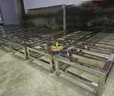 Gia Công Khung Vuông 30 Inox 304